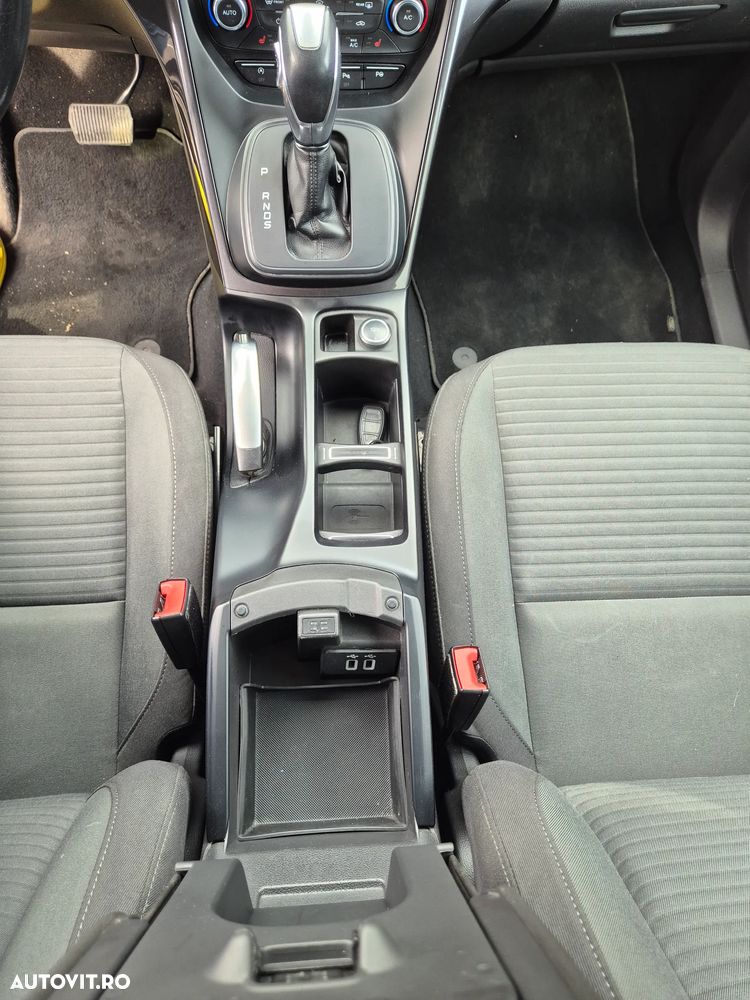 Ford Grand C-Max - 19