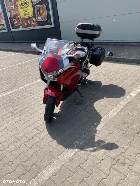 Honda VFR - 1