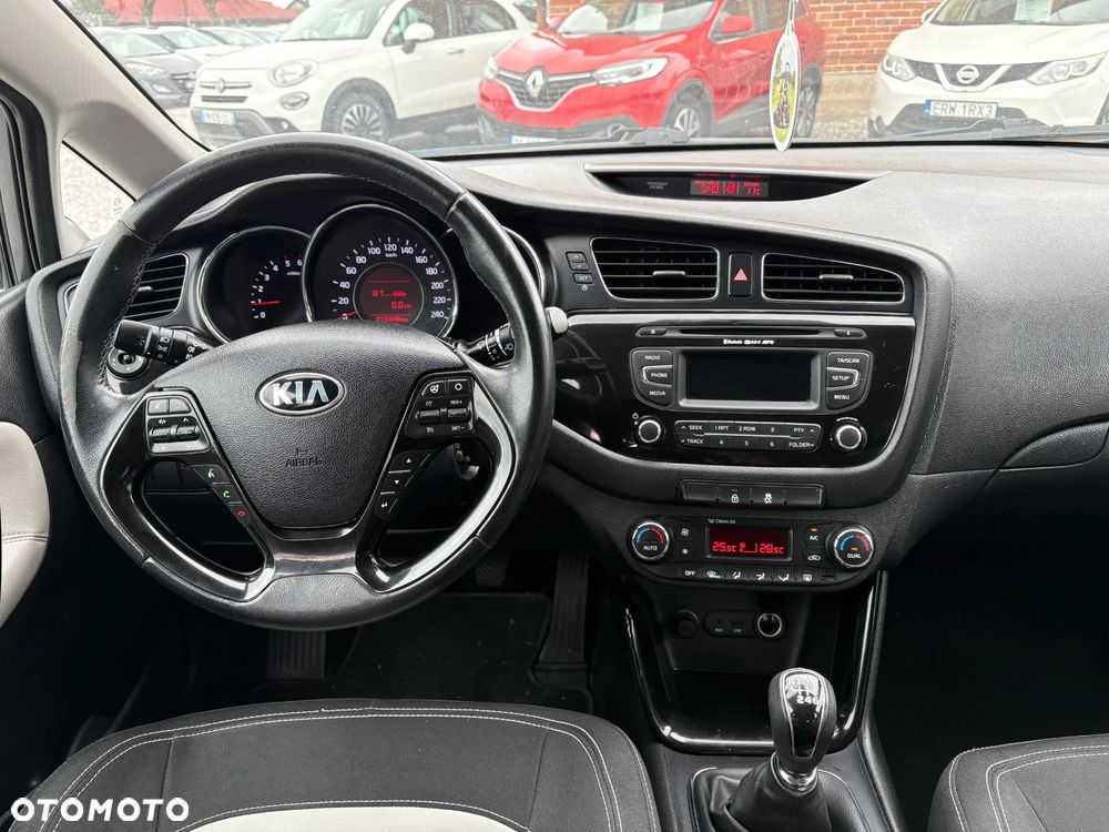 Kia Ceed 1.6 CRDi 128 Spirit - 9