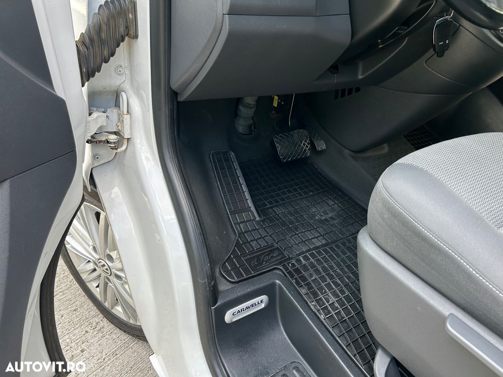 Volkswagen Caravelle - 20