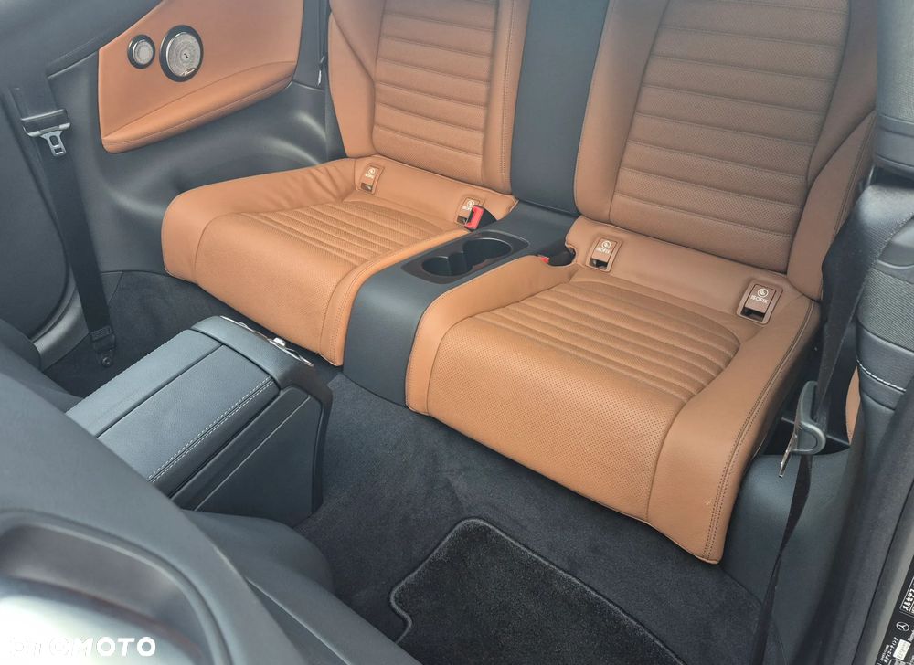 Mercedes-Benz Klasa C 43 AMG 4MATIC - 11