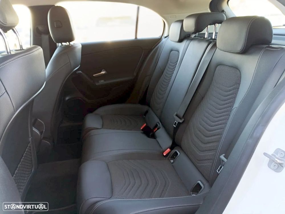 Mercedes-Benz A 200 7G-DCT - 5