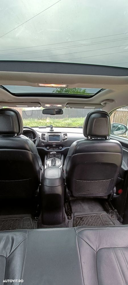 Kia Sportage - 14