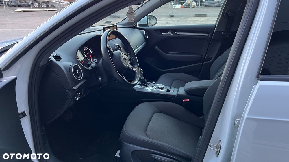 Audi A3 Sportback 1.5 TFSI S tronic - 14