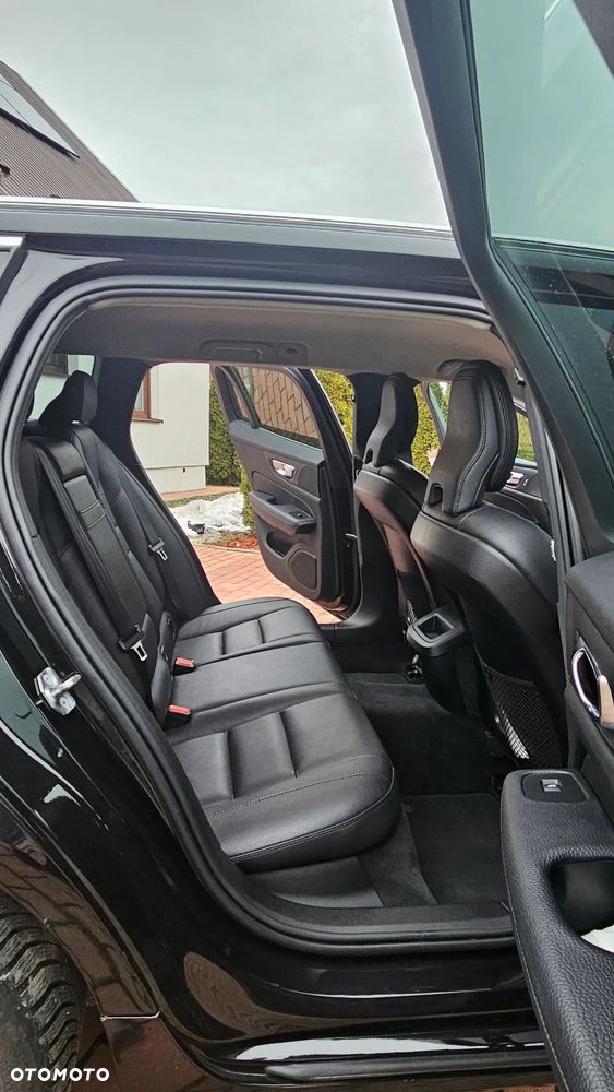 Volvo V60 D3 Momentum Pro - 14