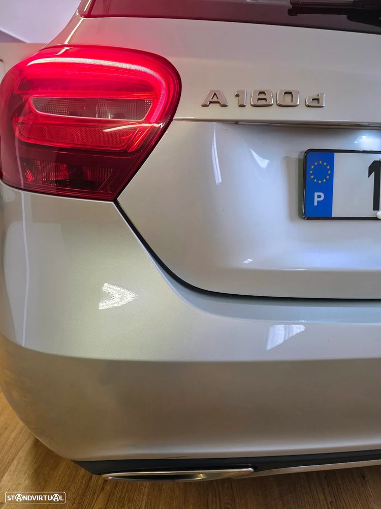 Mercedes-Benz A 180 d Urban - 16