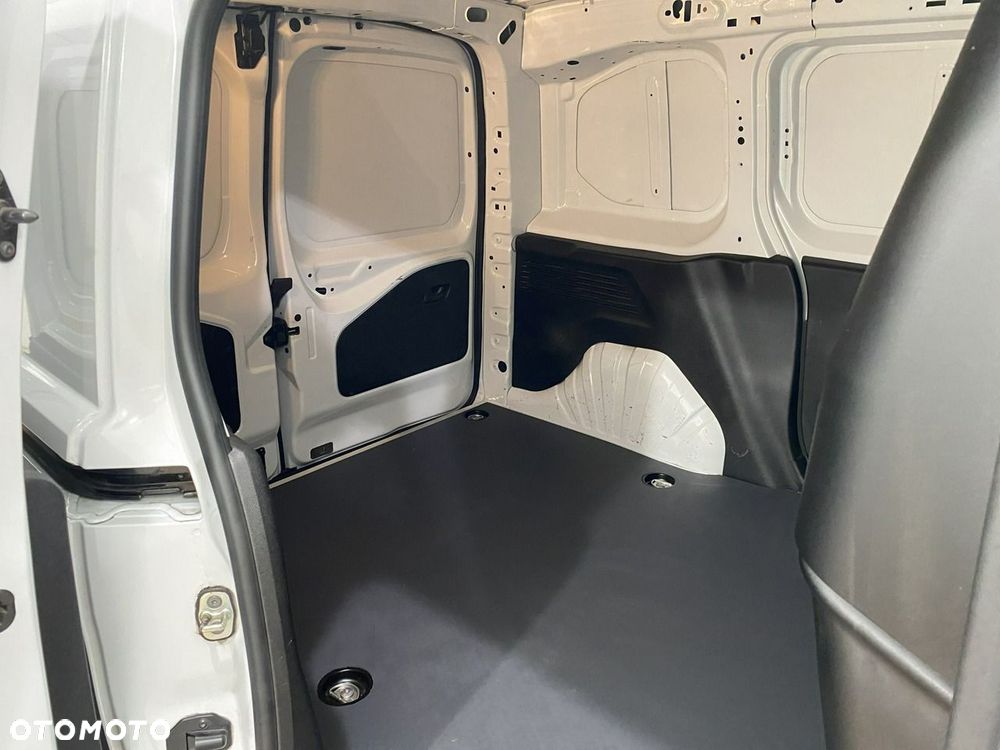 Toyota Proace City - 13