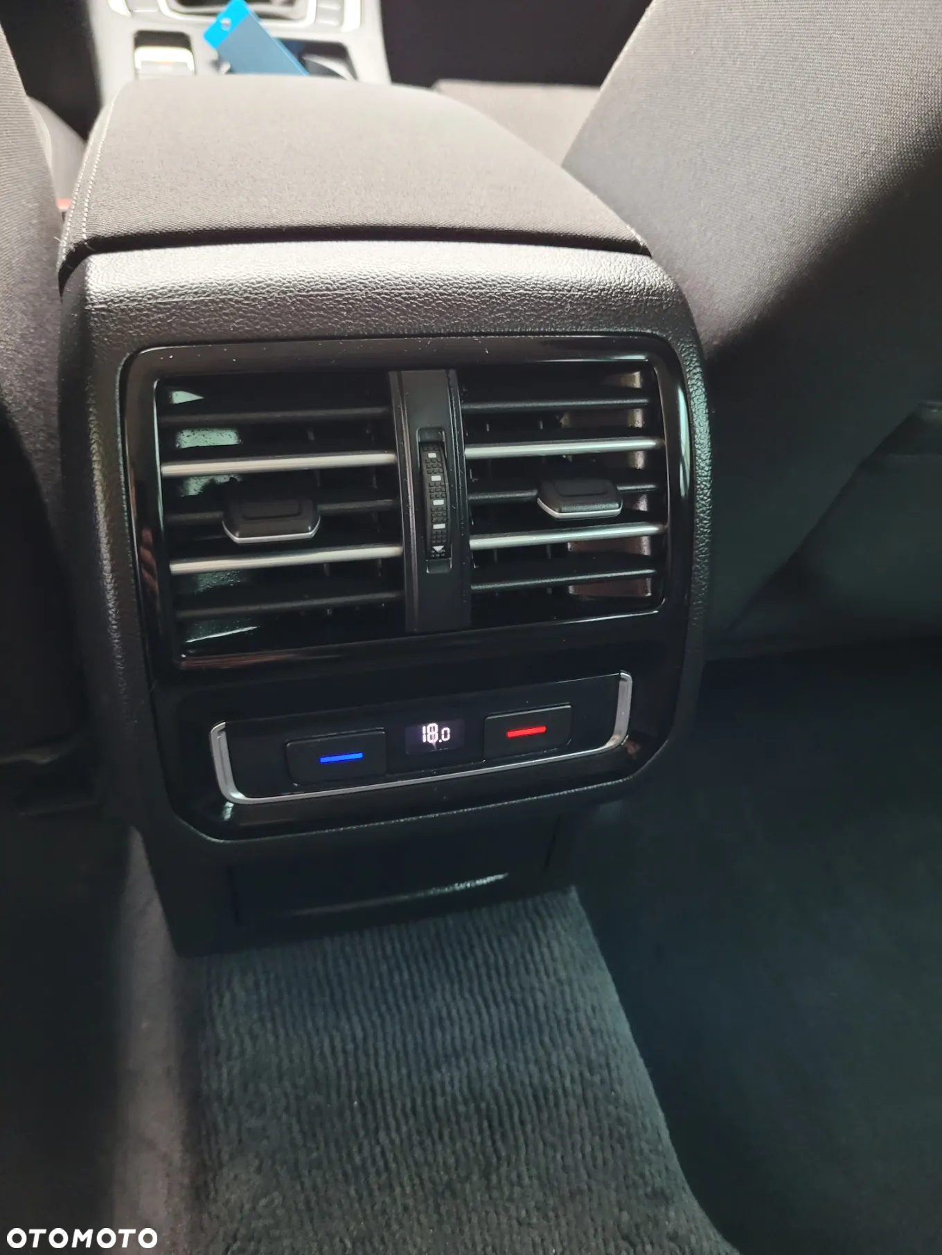 Volkswagen Passat 2.0 TDI BMT Comfortline - 22