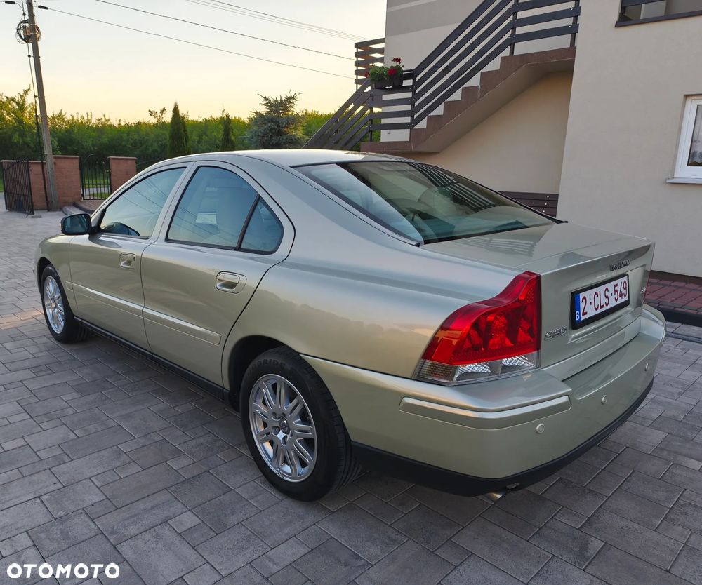 Volvo S60 2.4D Kinetic - 7