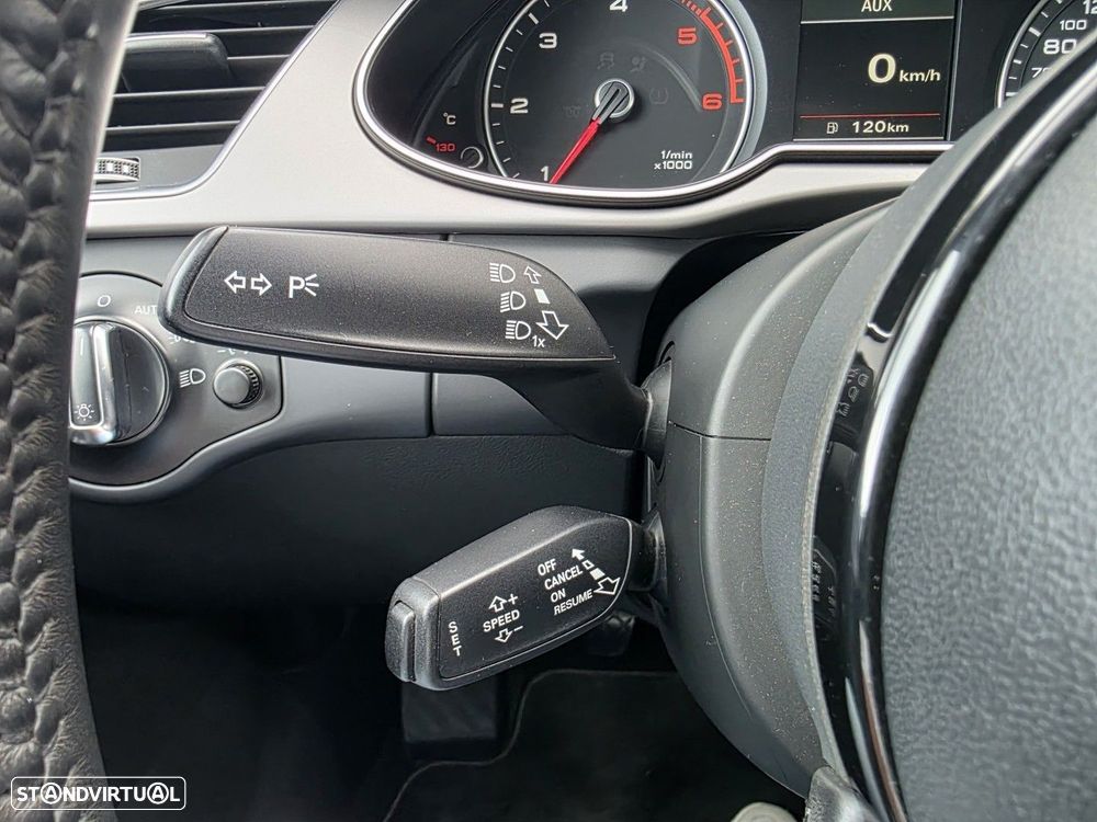 Audi A4 Avant 2.0 TDI Advance - 22