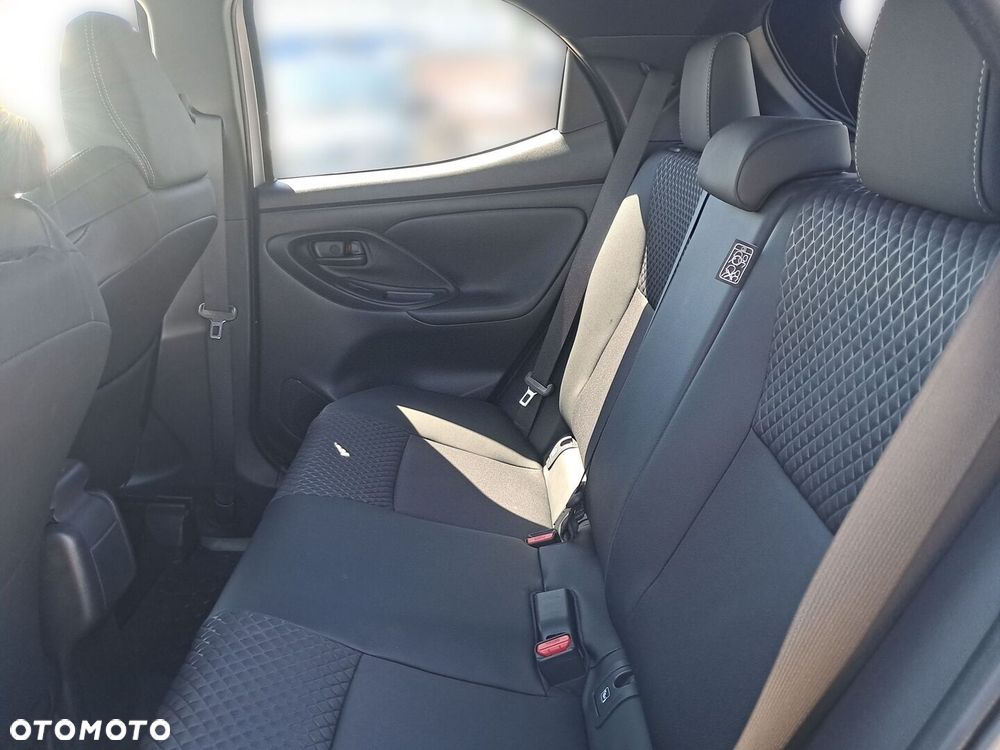 Toyota Yaris Hybrid 1.5 Executive - 16