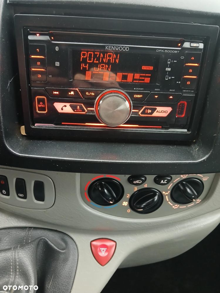 Renault TRAFIC - 8