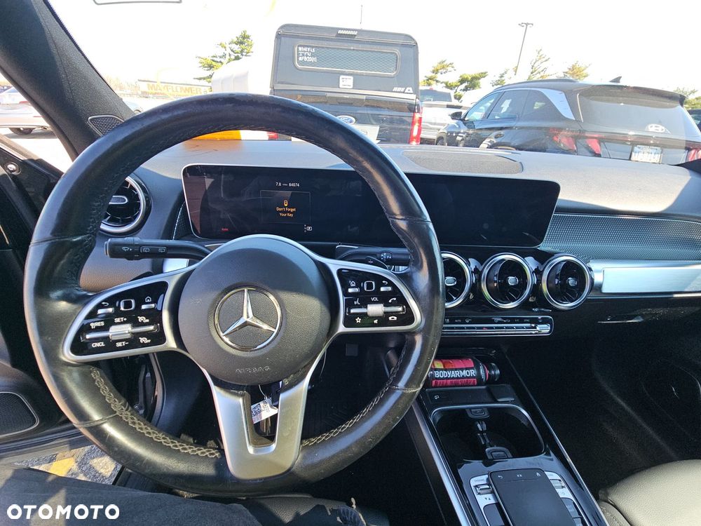 Mercedes-Benz GLB 250 4-Matic Progressive 8G-DCT - 14