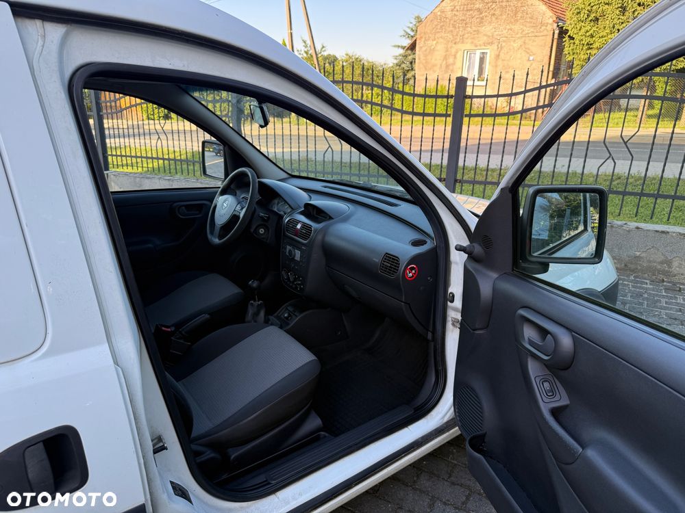 Opel Combo - 9