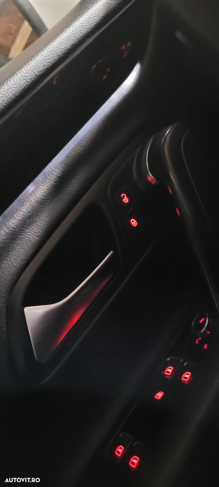 Volkswagen Passat CC 2.0 TDI BlueMotion Technology DSG - 27