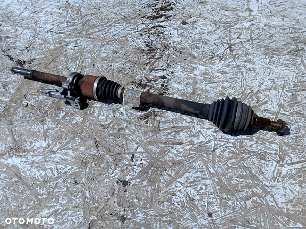 PÓŁOŚ PRAWA DŁUGA 1.6 EHDI CITROEN C4 PICASSO II 9677916180 13-
