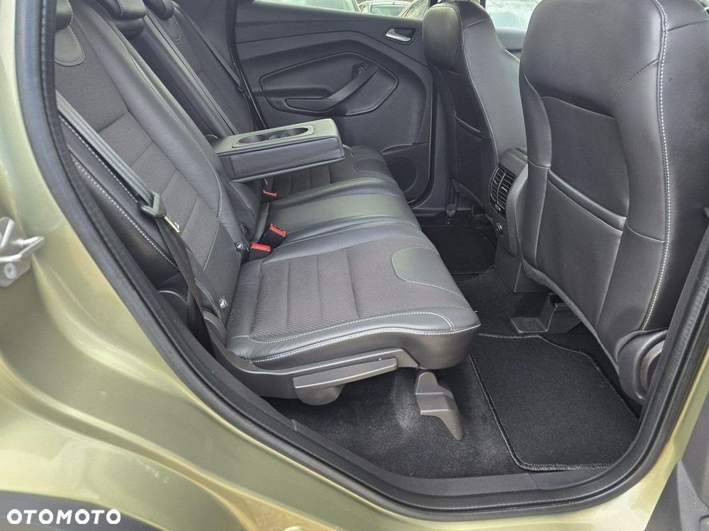 Ford Kuga - 13