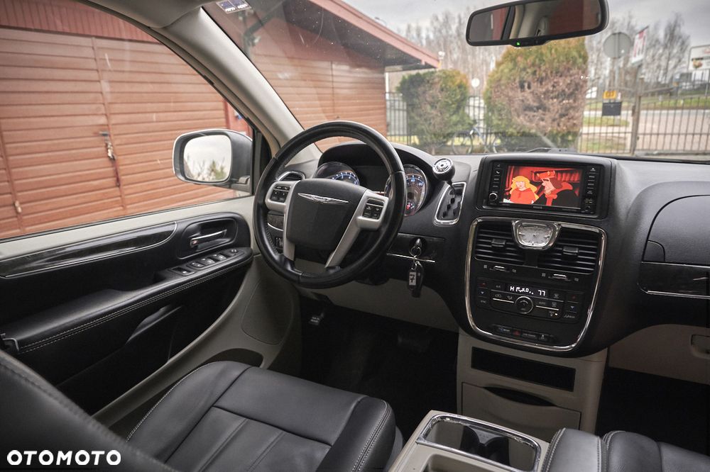 Chrysler Town & Country 3.6 Limited - 36