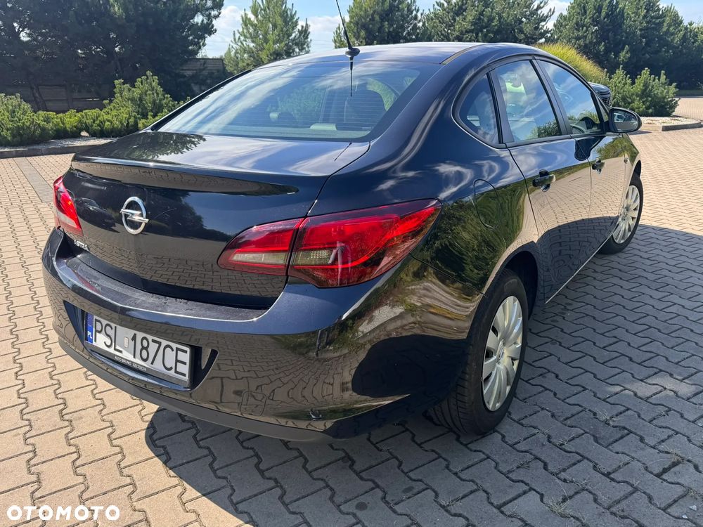 Opel Astra - 10