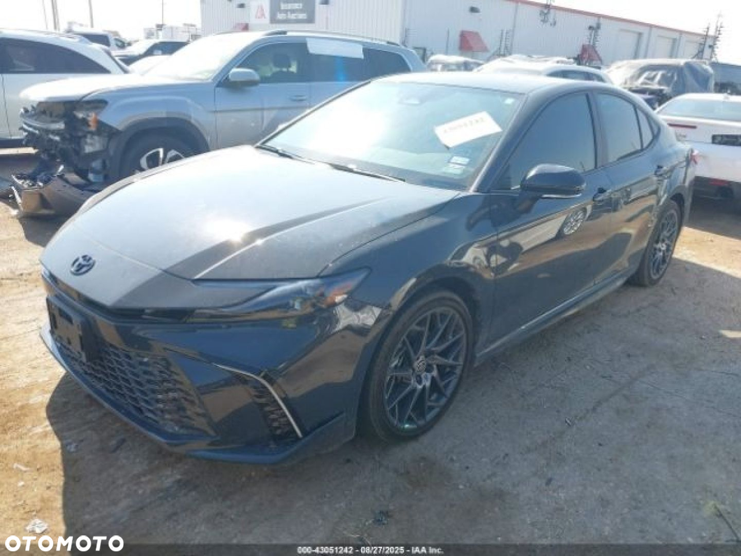 Toyota Camry - 2