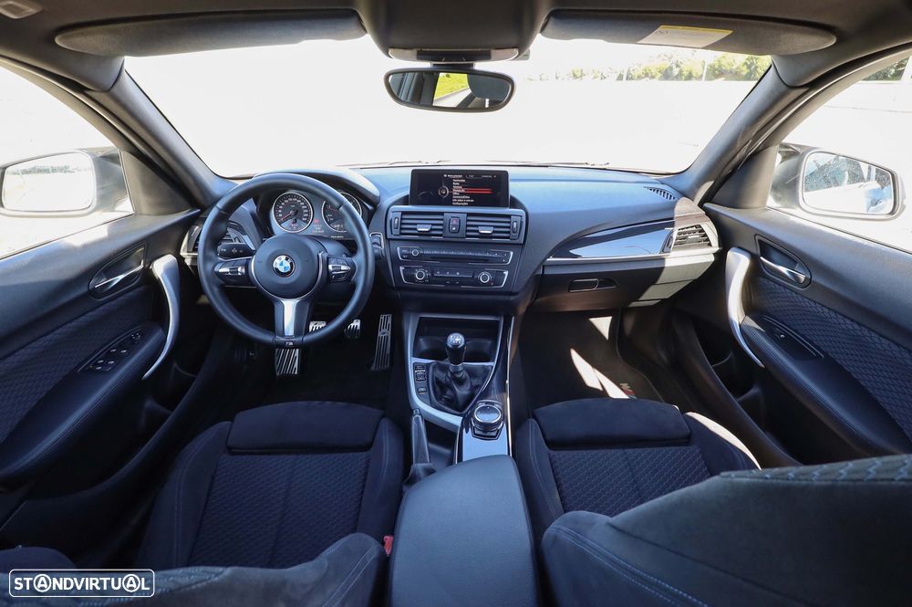 BMW 116 d Pack M - 12