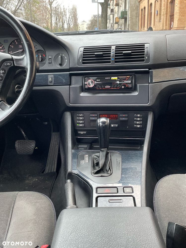 BMW Seria 5 - 23