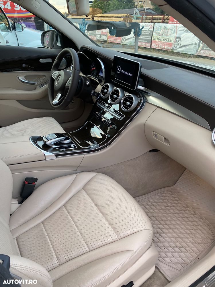 Mercedes-Benz C - 6