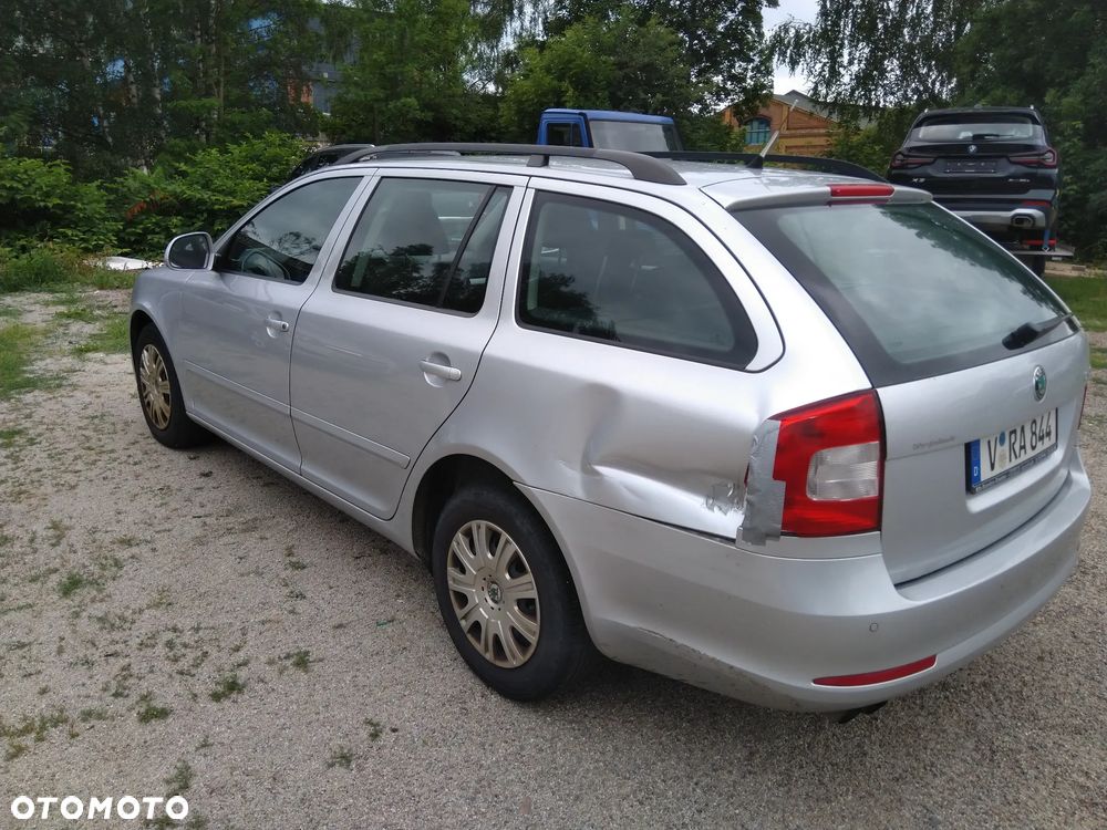 Skoda Octavia 1.8 TSI Ambiente - 4