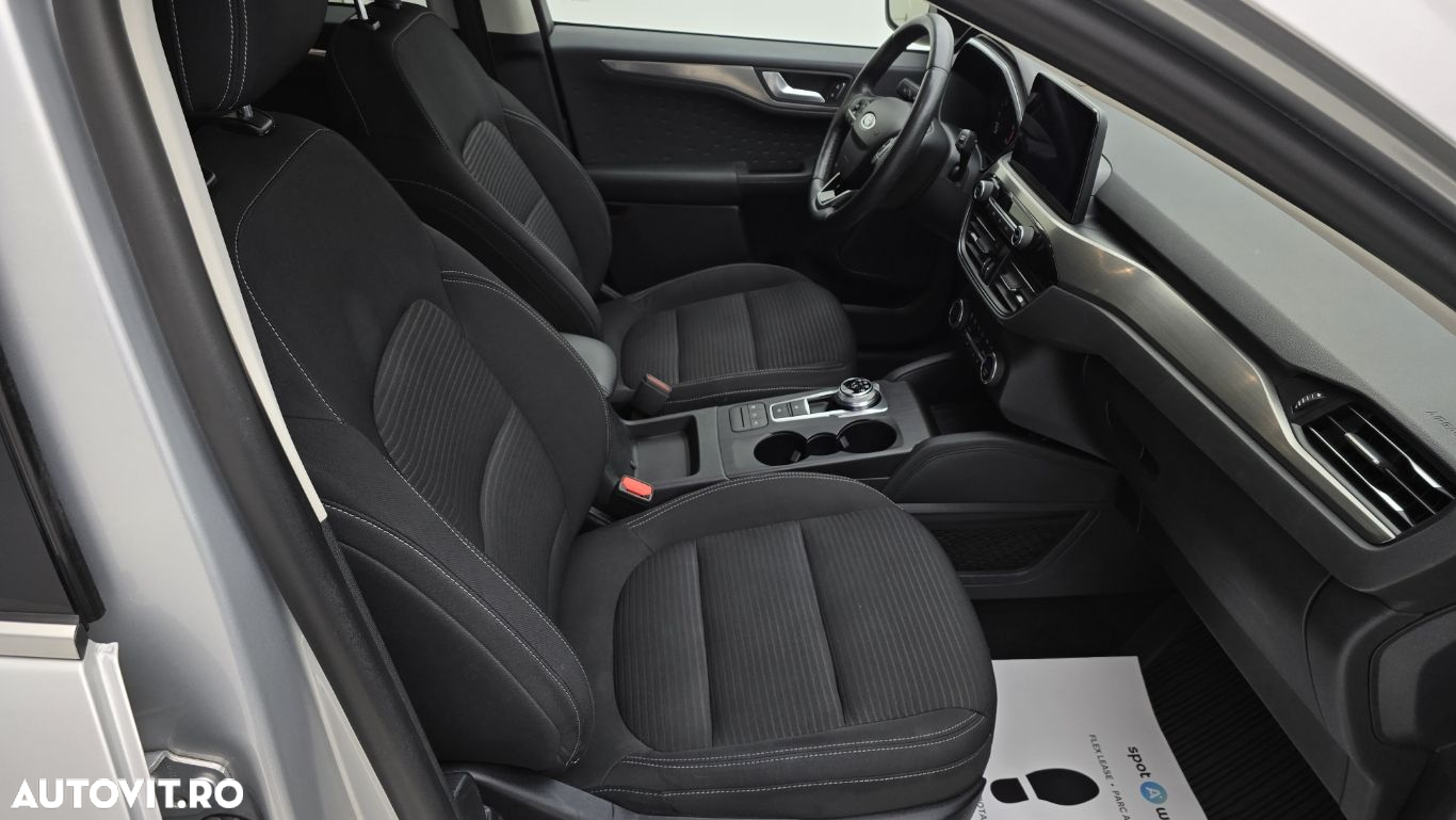 Ford Kuga - 19
