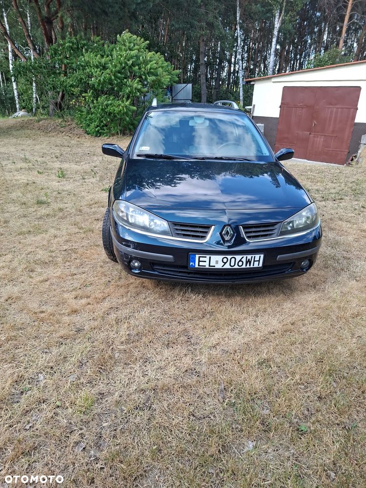 Renault Laguna - 1