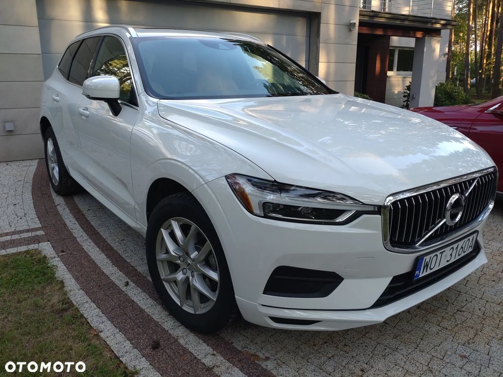Volvo XC 60 T5 AWD Momentum - 4