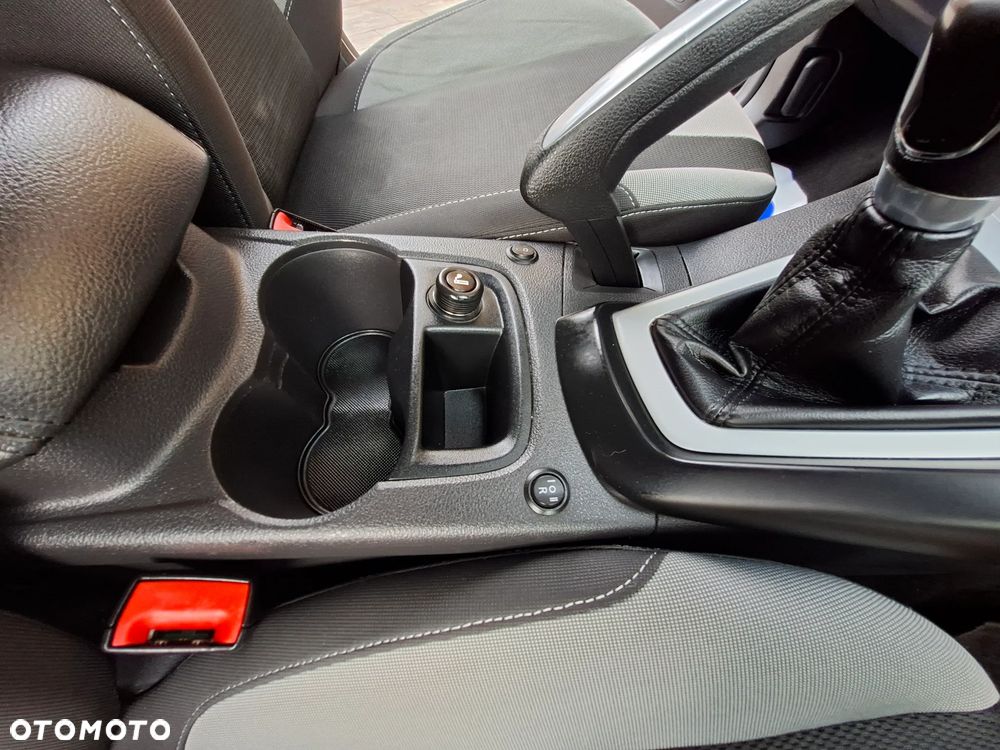 Ford Focus - 23