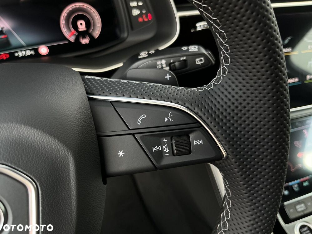Audi Q7 - 32