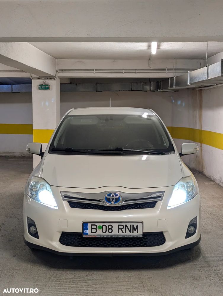 Toyota Auris 1.8 L VVT-i HSD Sol - 6