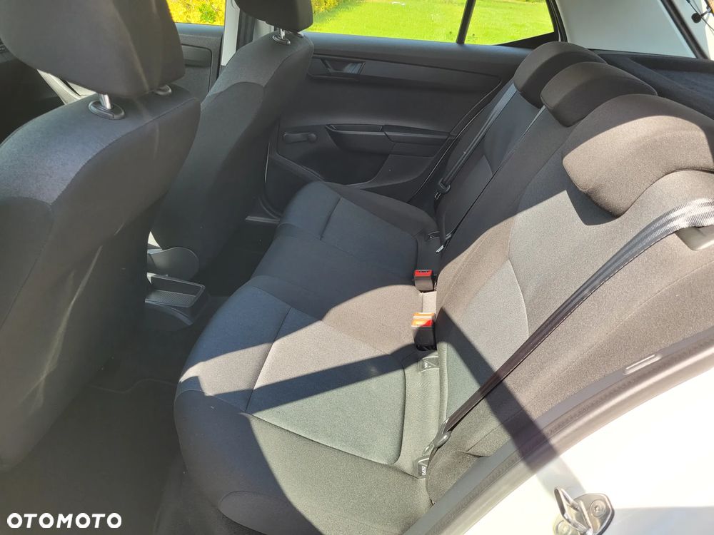 Skoda Fabia 1.0 MPI Ambition - 28