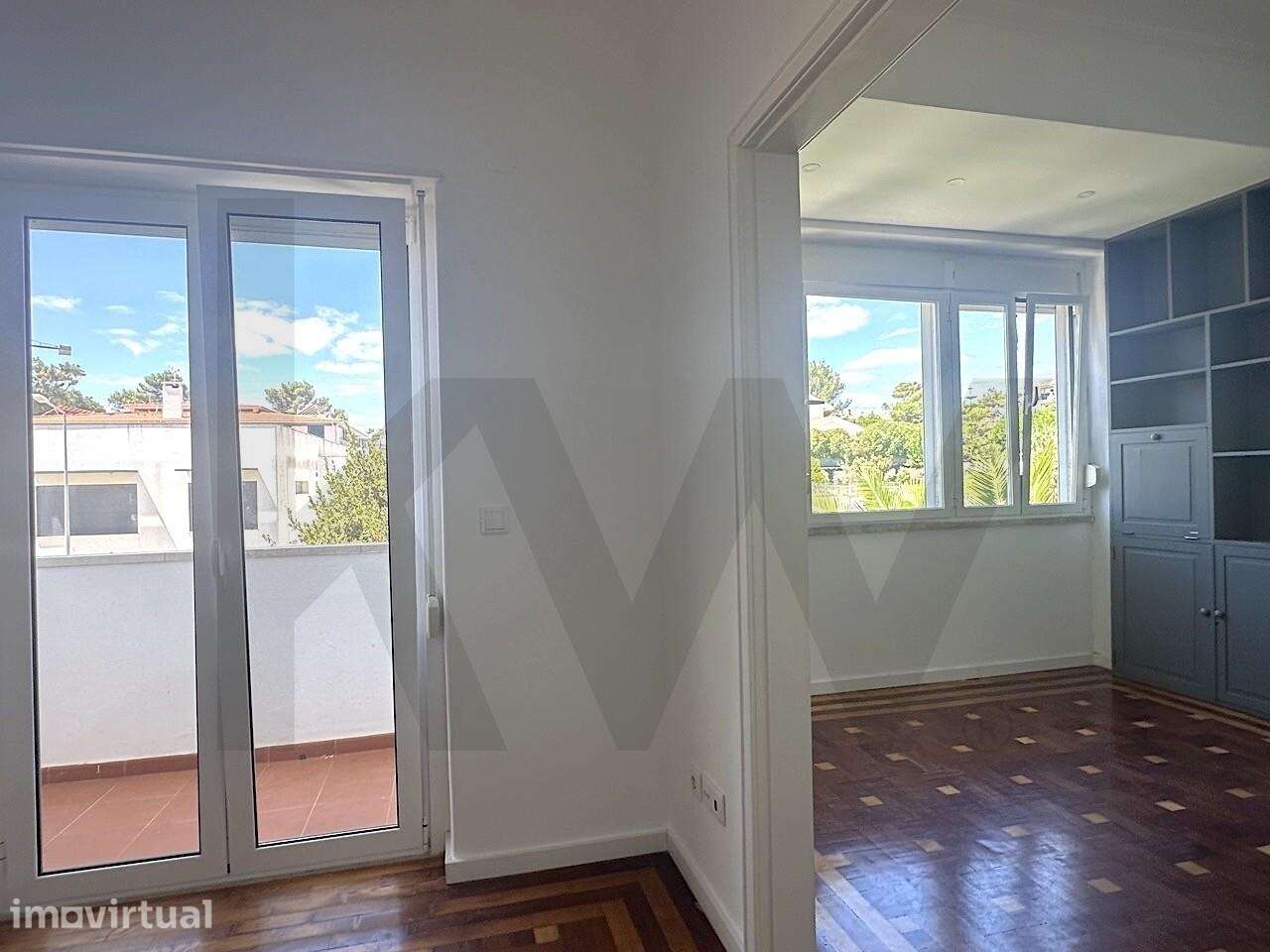 Apartamento T2 com Jardim Privativo de 130 m2 no Junqueiro, Carcavelos - Grande imagem: 3/19