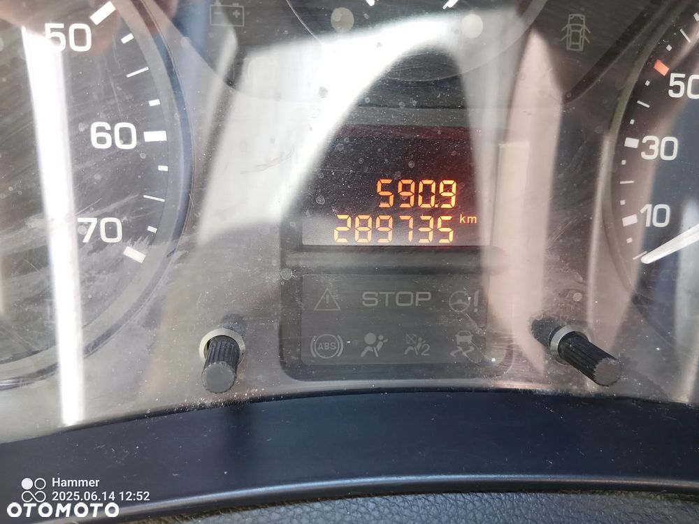 Peugeot Partner - 11