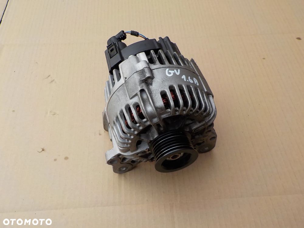 alternator vw golf V 1,6 FSI 2005r - 1