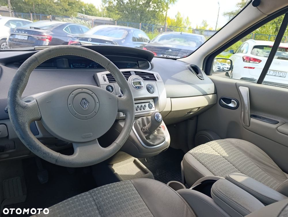 Renault Scenic 1.6 16V Dynamique - 7