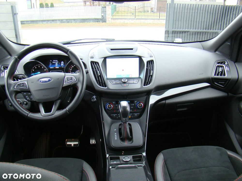 Ford Kuga 2.0 EcoBoost 4x4 ST-Line - 34