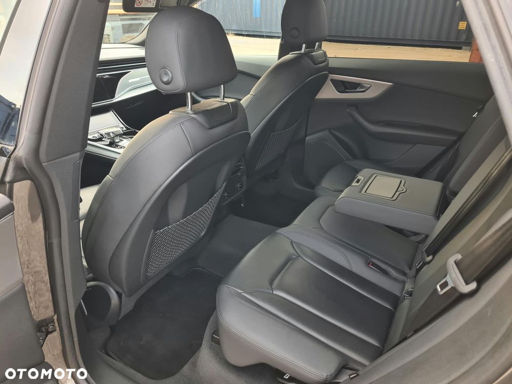 Audi Q8 50 TDI mHEV Quattro Black Edition Tiptronic - 16