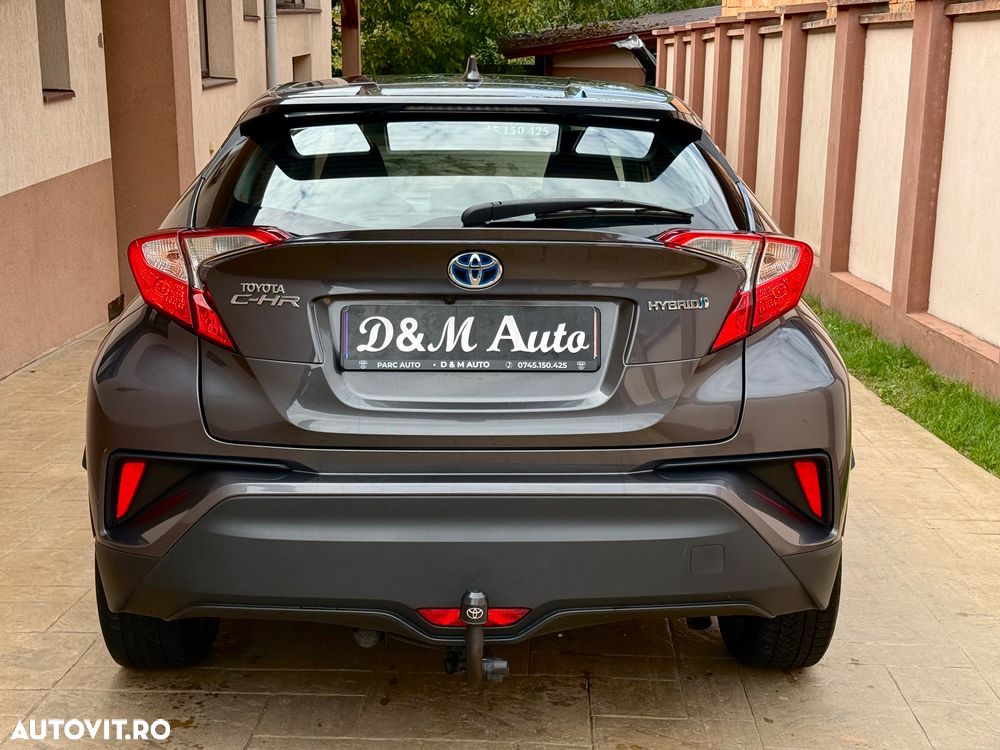 Toyota C-HR - 11