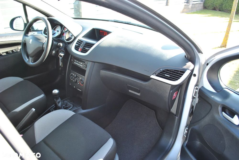 Peugeot 207 75 Tendance - 25