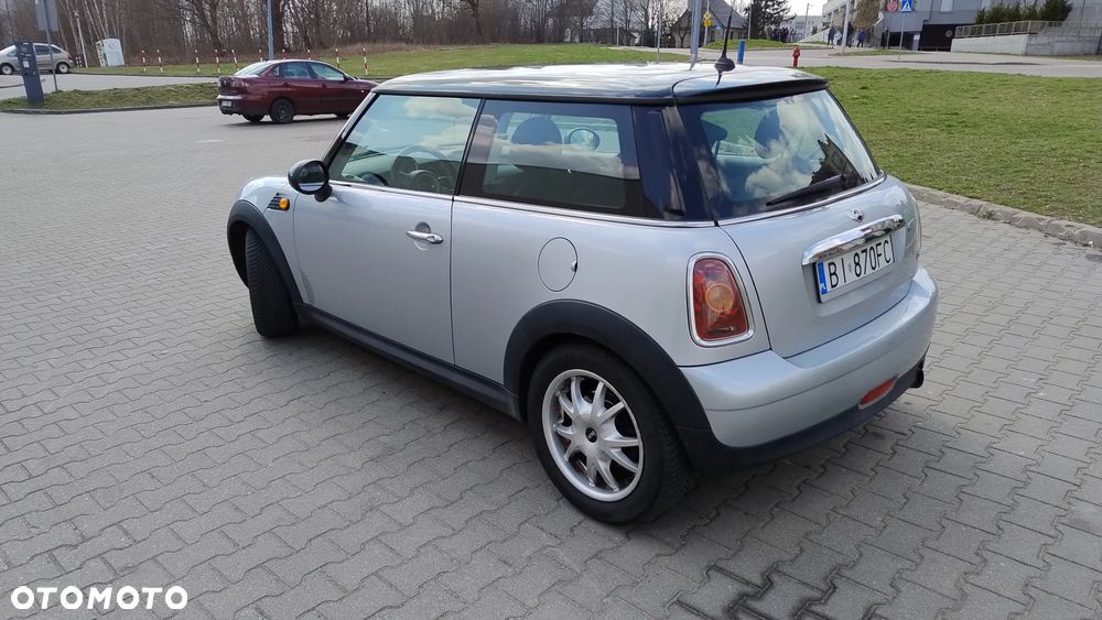 MINI Cooper Standard - 9