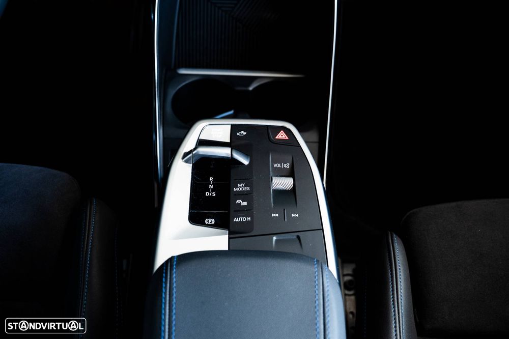 BMW 225xe Active Tourer - 19