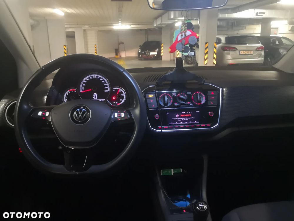 Volkswagen up! 1.0 Black Style - 10