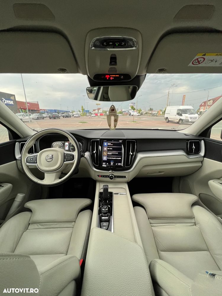 VOLVO XC60 2019 — imagine 4