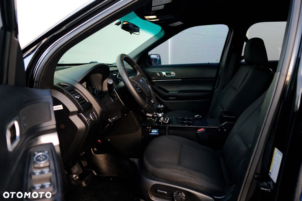 Ford Explorer - 19