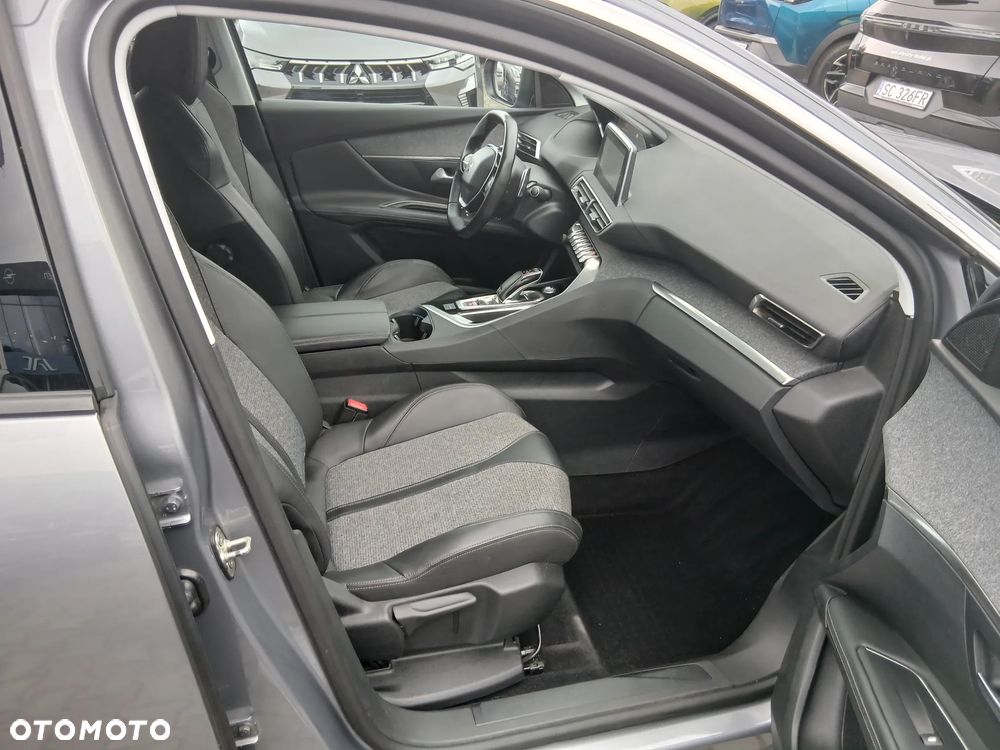 Peugeot 3008 1.2 PureTech Allure S&S EAT6 - 11