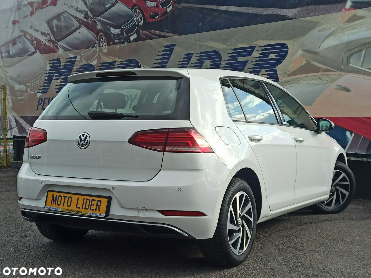 Volkswagen Golf 1.0 TSI OPF Comfortline - 6